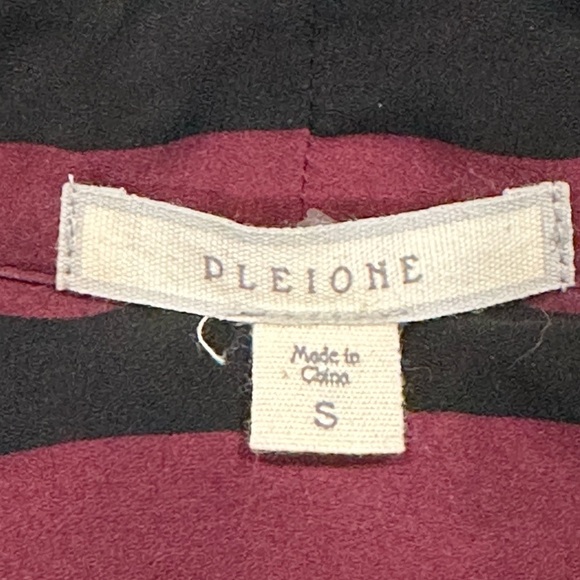 Pleione wrap blouse - Picture 8 of 8